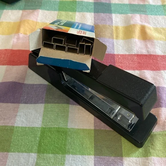 Office Supply Bundle - Picture 4 of 6